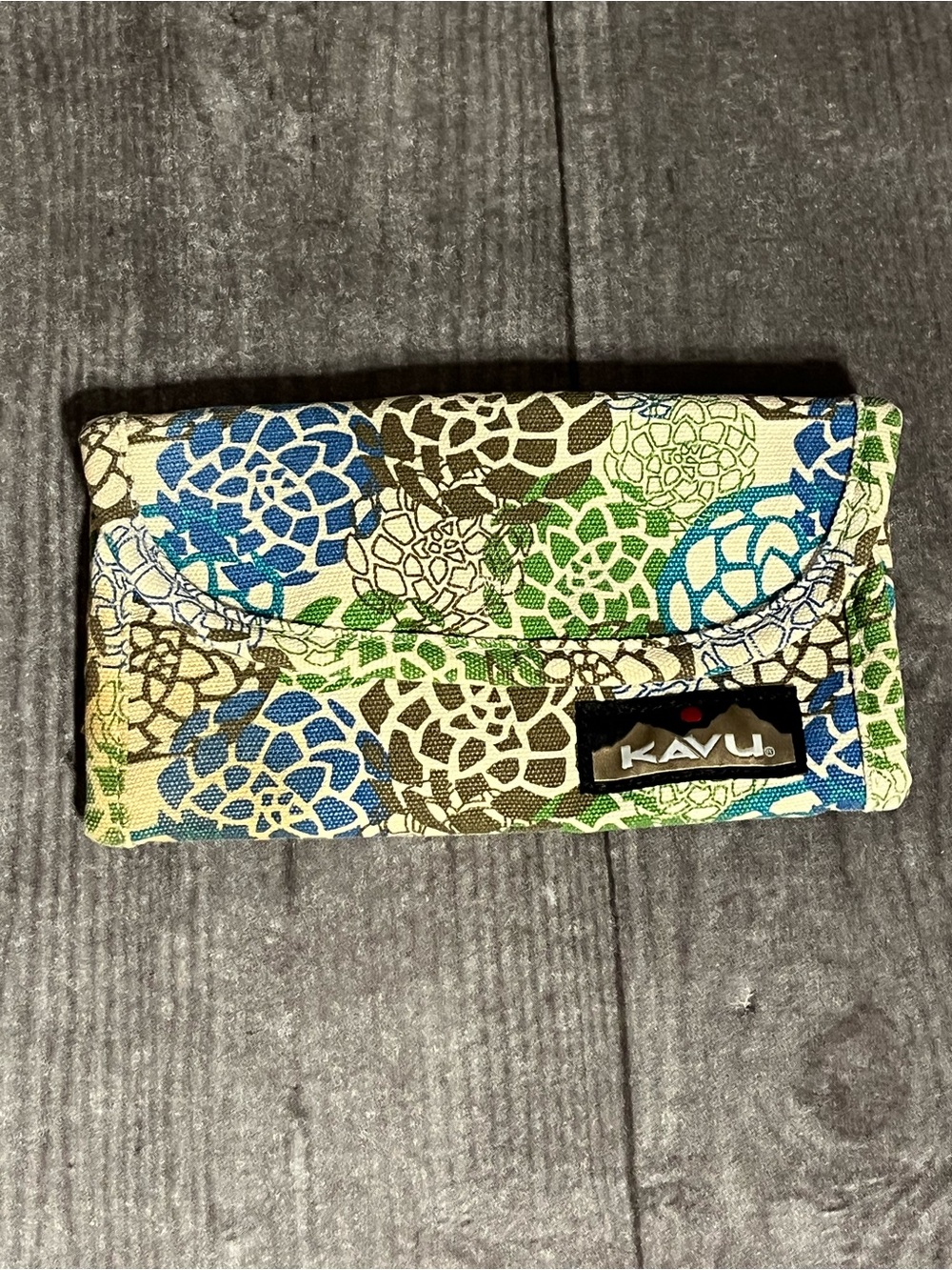 KAVU floral pattern big spender wallet